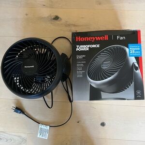 Honeywell Black TurboForce Power Fan